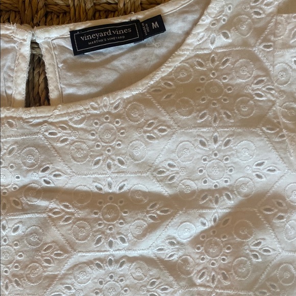 Vineyard vines Elegant White Eyelet Dress sz Med - Picture 3 of 10